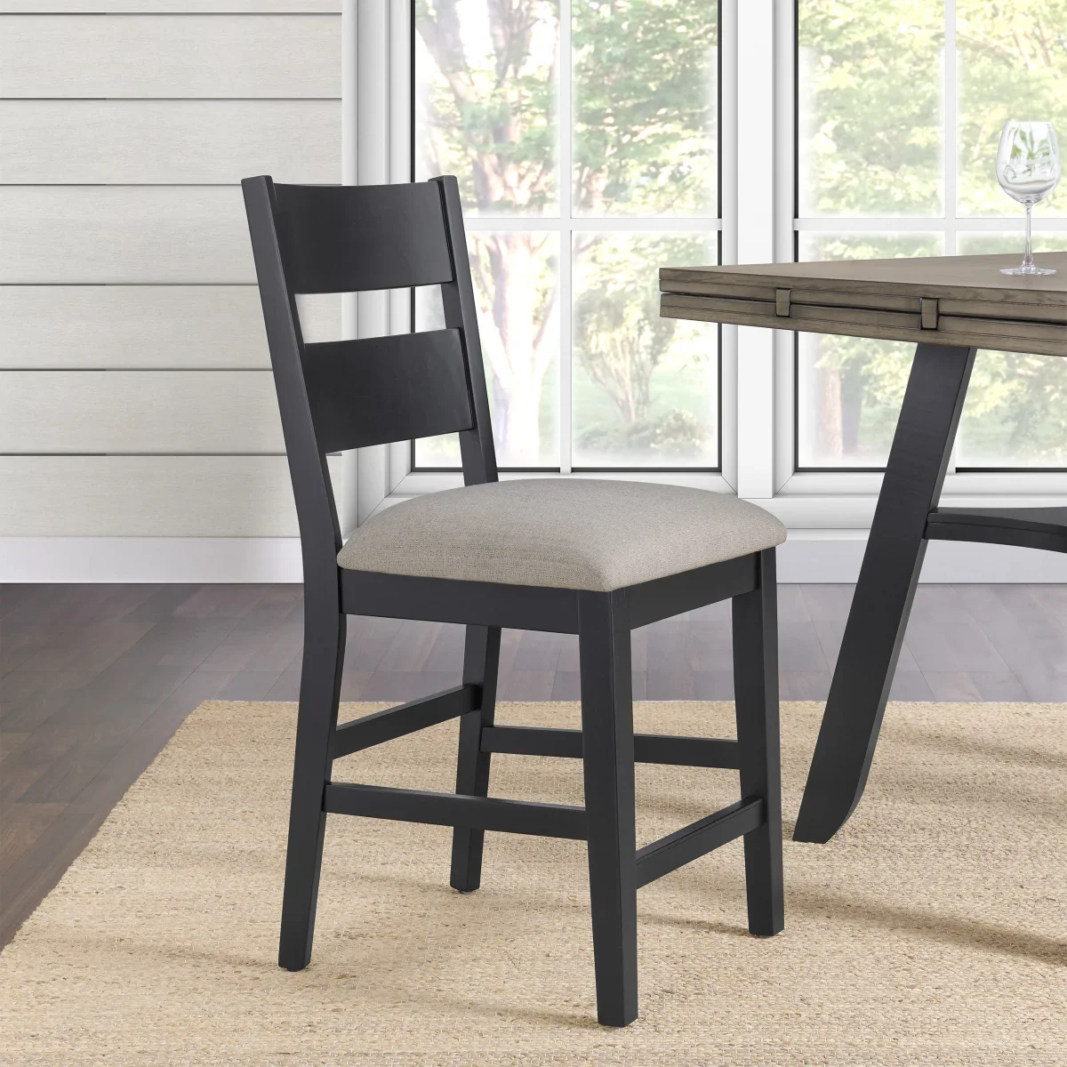 Bayside Furnishings - Mobilier 7 pièces pour salle à manger - Image 3