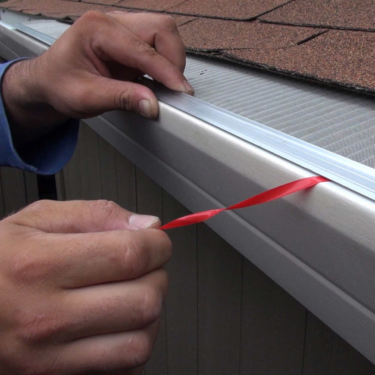 EasyOn Gutter Guard – Système de protection pour gouttières - Image 2