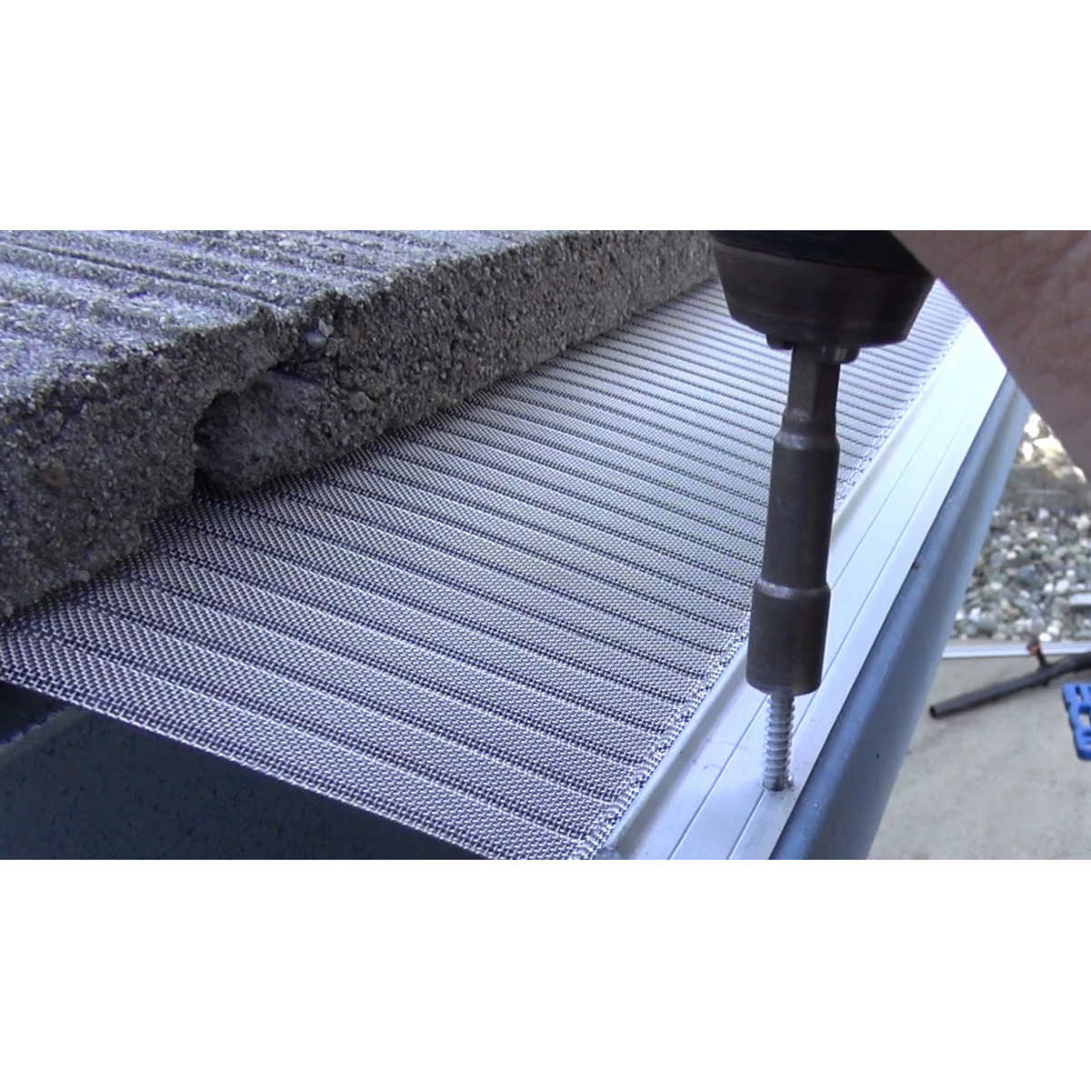 EasyOn Gutter Guard – Système de protection pour gouttières - Image 4
