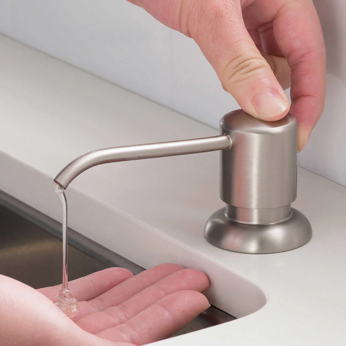 Kraus - Évier de cuisine de 33 po monocuve pour poste de travail à deux fixations - Image 7