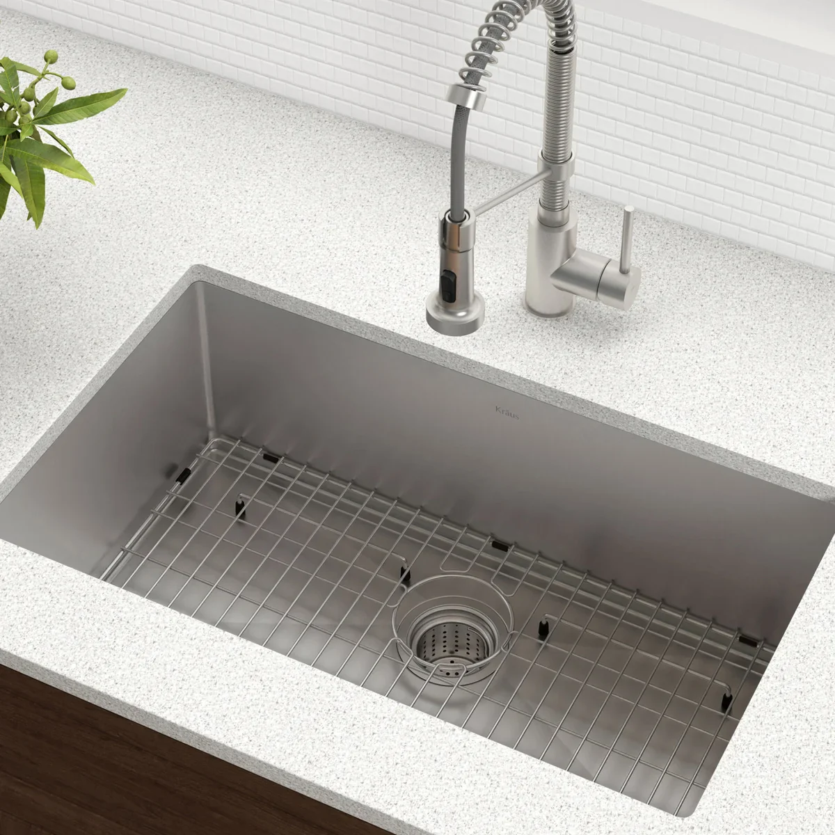 Kraus - Évier encastré de 30 po avec robinet et accessoires