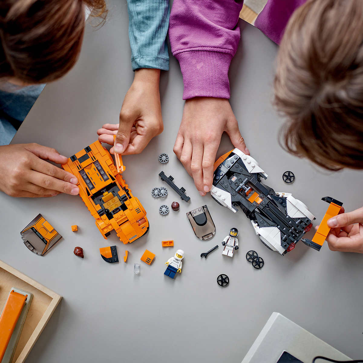 LEGO - Champions McLaren Solus GT et McLaren F1 LM - 76918 - Image 5