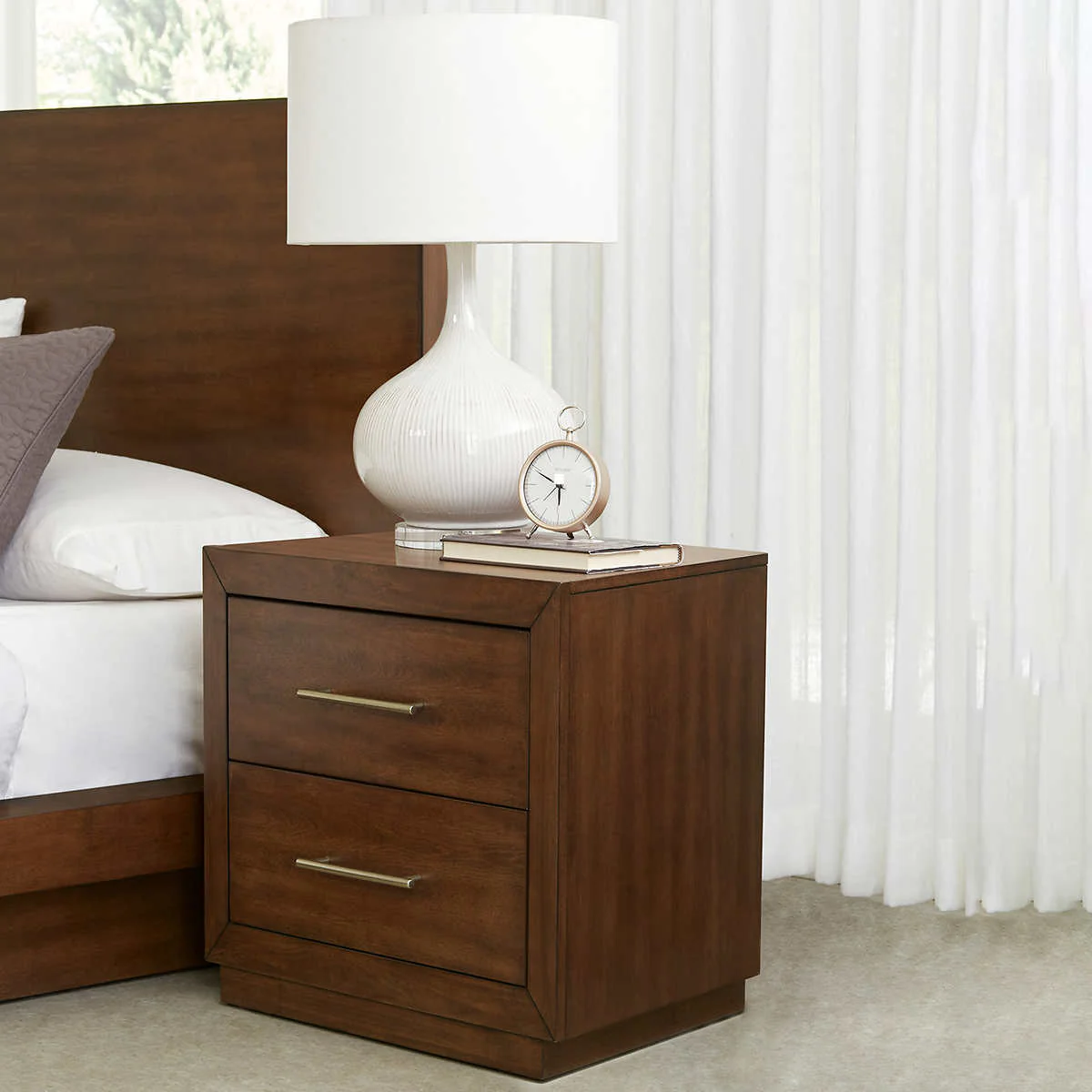 Universal Broadmoore - Table de nuit « Liam »